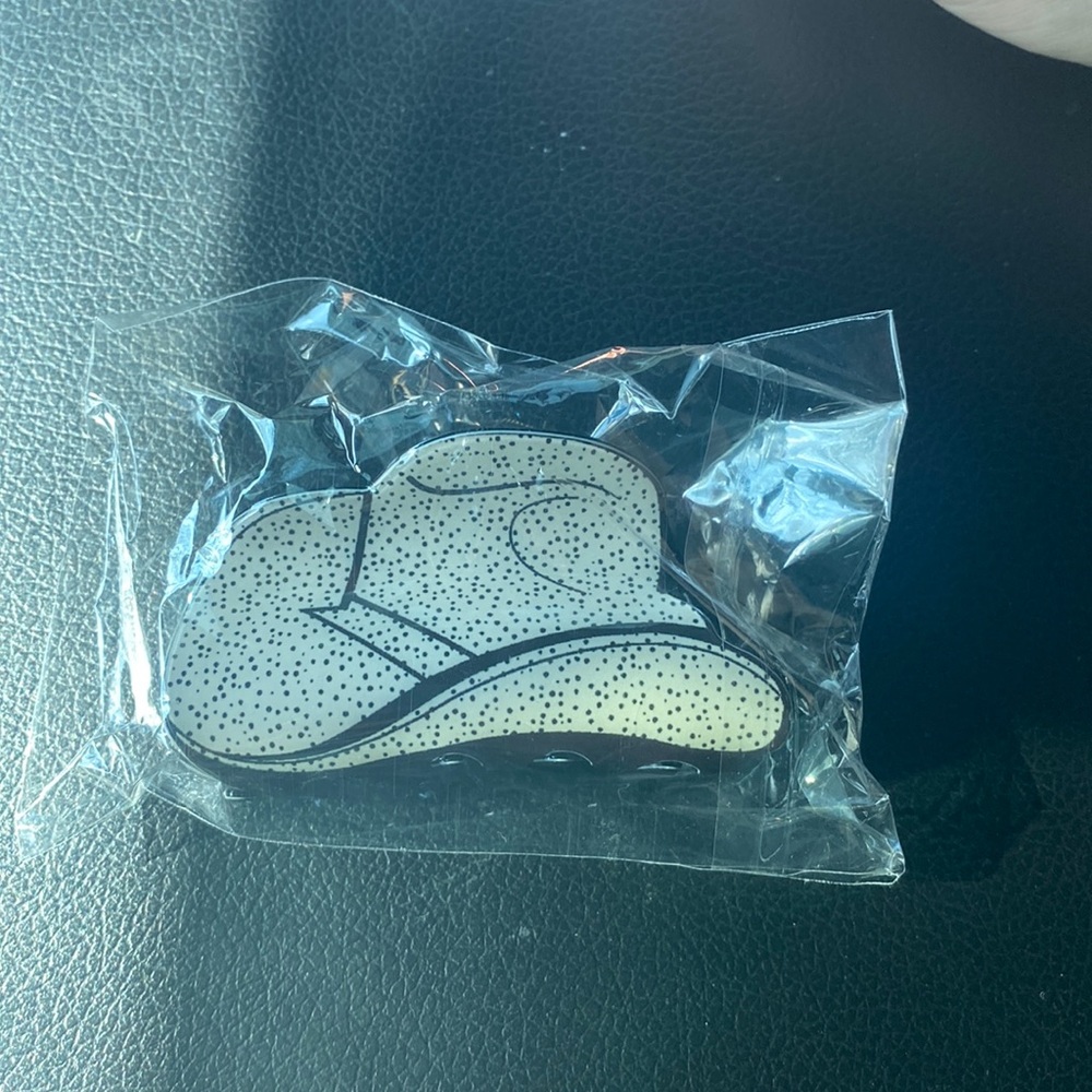 Cowboy hate hair clip